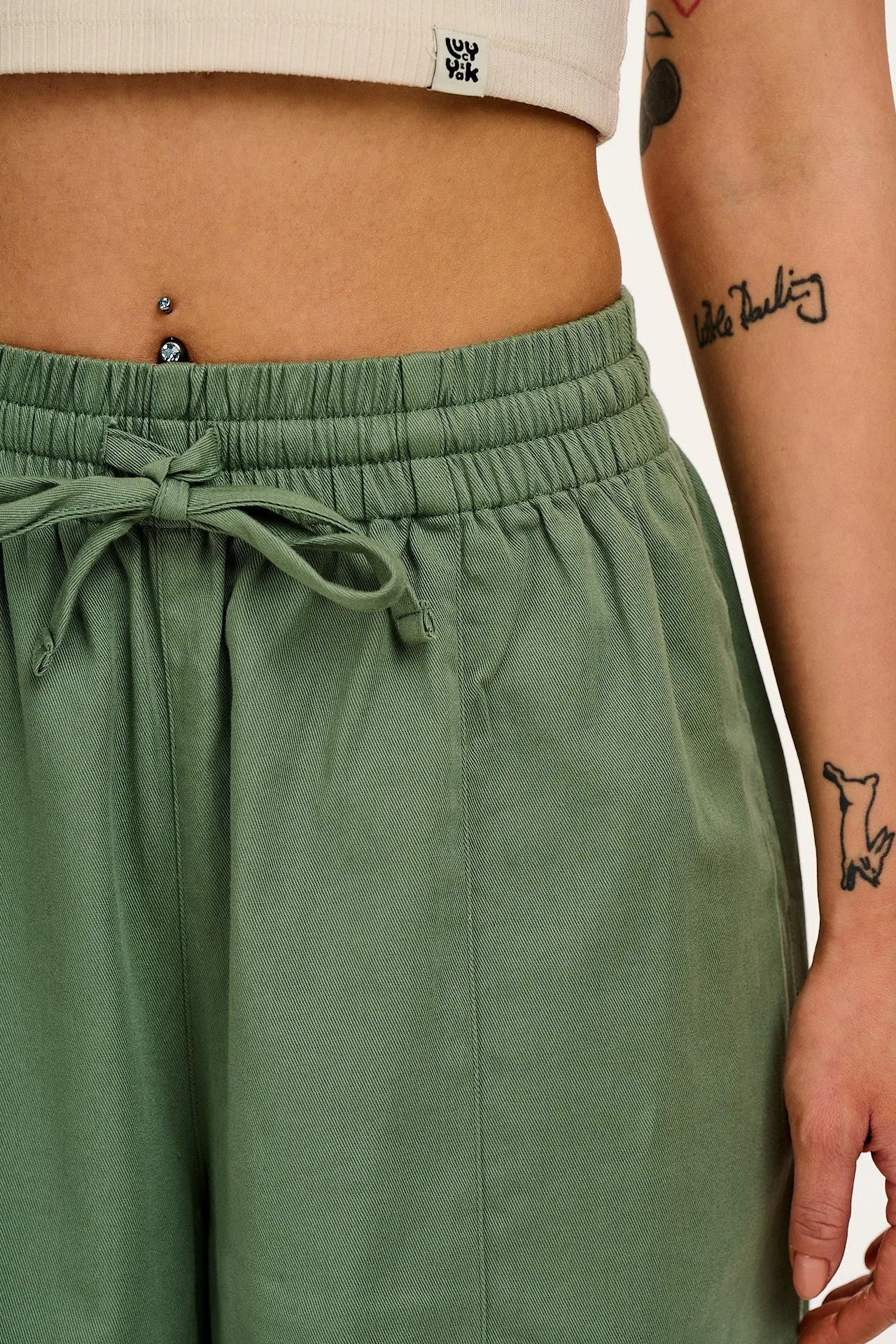 Chuck - Wide Leg Cotton Trousers in Green Bay